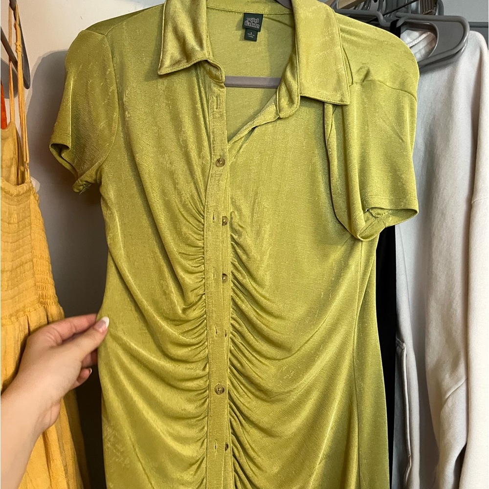 Green button up dress!💚